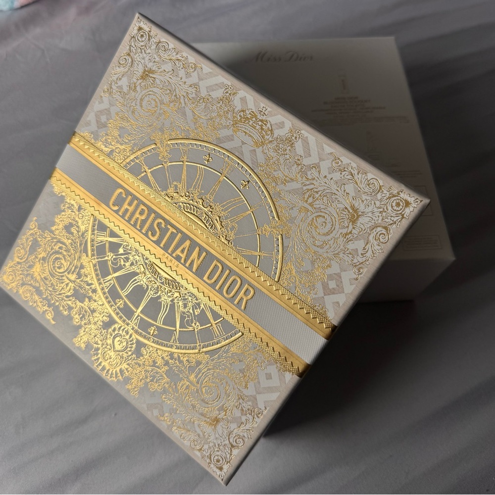 Christian Dior Decorative Box - Picture 2 of 4